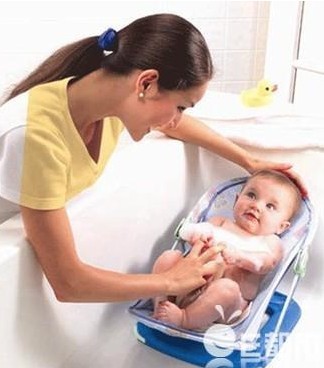 孩子几岁开始可以自己洗澡？