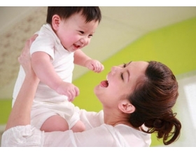 宝宝呛奶时该如何处理